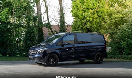 Mercedes-Benz V 220